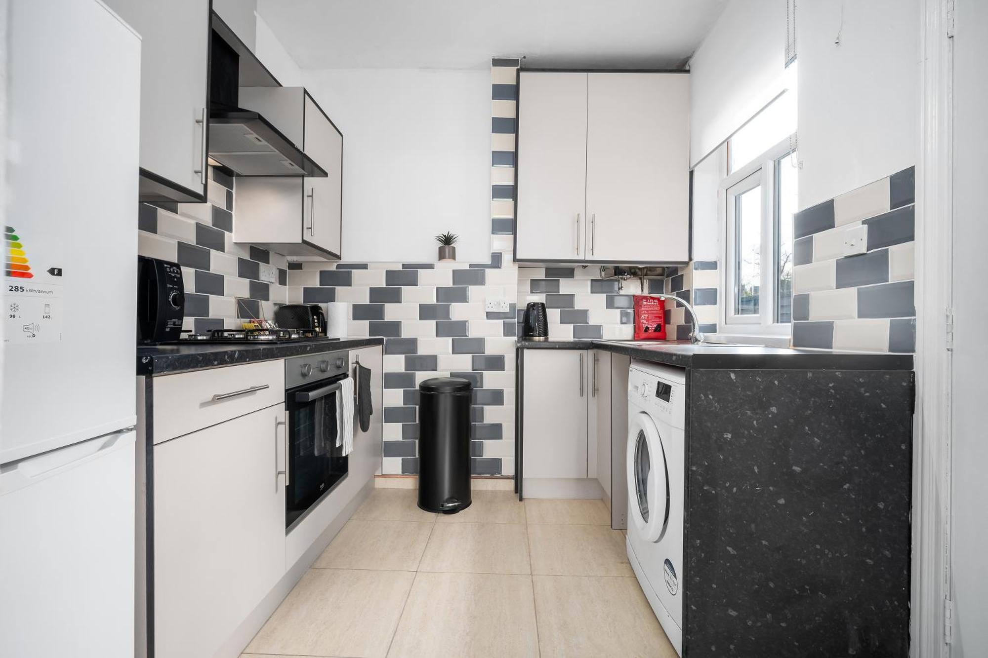 Harborne 2 Bedroom House - Parking - Smart Tv - Wifi - 62W 버밍엄 외부 사진