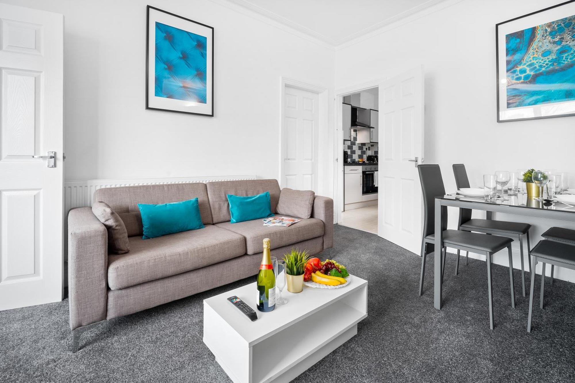 Harborne 2 Bedroom House - Parking - Smart Tv - Wifi - 62W 버밍엄 외부 사진